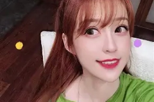 丢掉“苦情人设”她转型美妆博主直播一晚入账10万