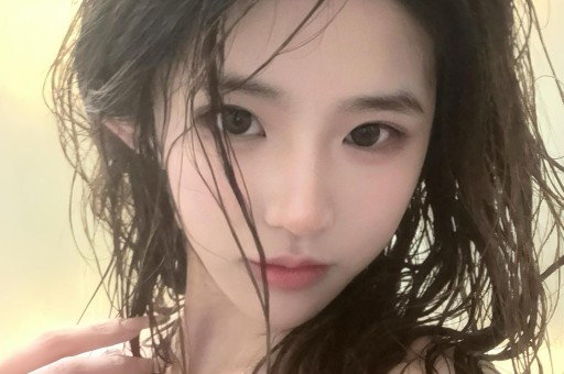 津门大网红咔咔咔邀约彩虹等主播齐聚本月24日缝纫机培训机构举办发证仪式为相声赛道网红颁发入门证书验证两年耕耘成果成身份象征
